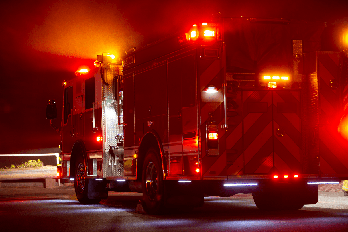 Fire truck with red ligts flashing